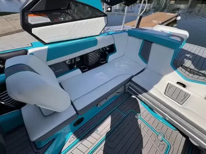 2020 Nautique G23