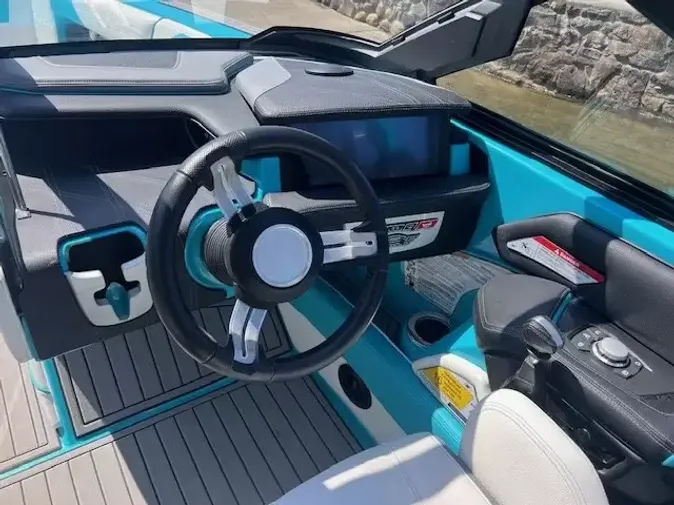 2020 Nautique G23