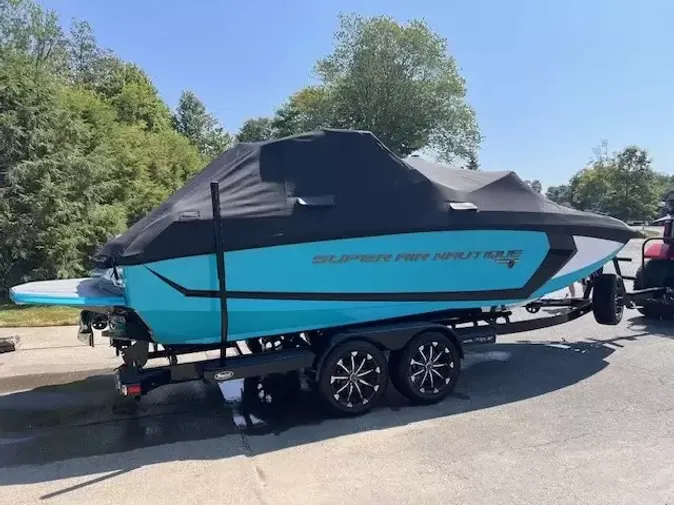2020 Nautique G23