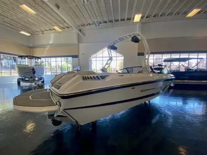 2021 Nautique GS22E