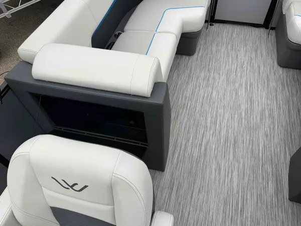 boat-detail-slider-thumb-8