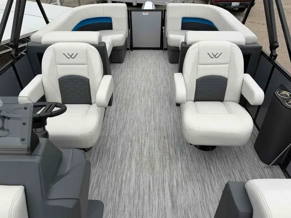 boat-detail-slider-thumb-9