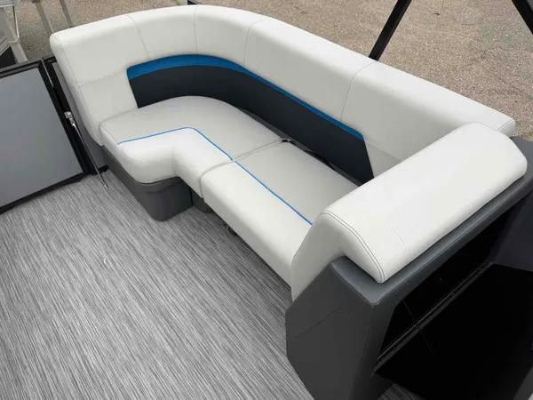boat-detail-slider-thumb-7