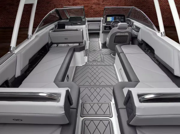 2027 Cobalt R8 OB detail image 5