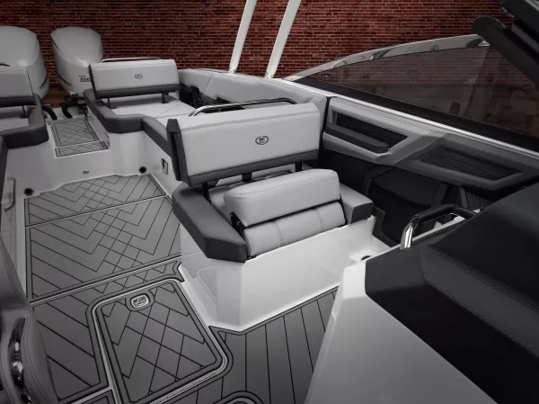 2027 Cobalt R8 OB detail image 11
