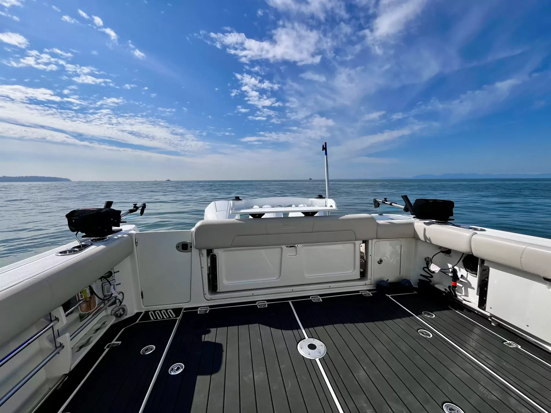 Pre-Owned 2018 Boston whaler 345 Pilothouse for Sale | Vancouver, BC | M&P Yacht Centre | 6a7bf7007b423383bf0c4788