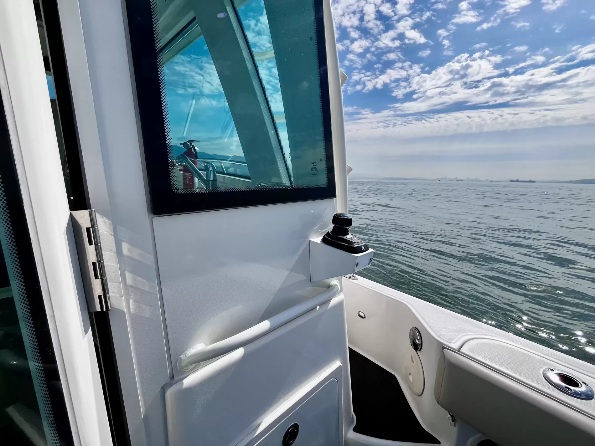 Pre-Owned 2018 Boston whaler 345 Pilothouse for Sale | Vancouver, BC | M&P Yacht Centre | 6a7bf7007b423383bf0c4788