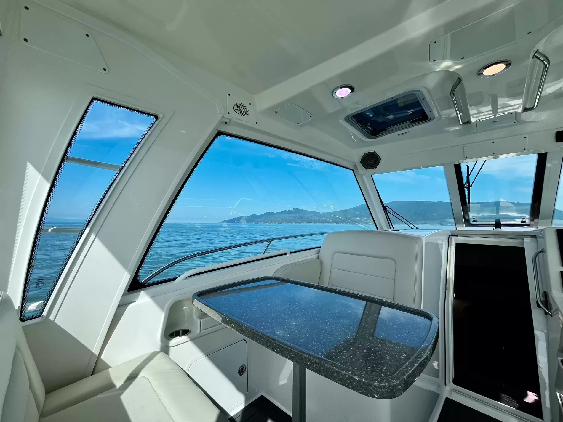 Pre-Owned 2018 Boston whaler 345 Pilothouse for Sale | Vancouver, BC | M&P Yacht Centre | 6a7bf7007b423383bf0c4788