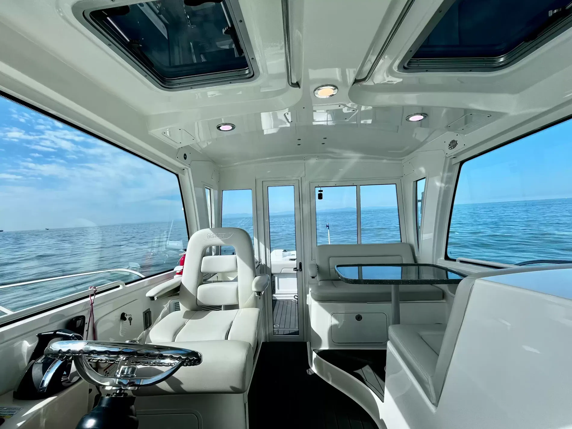 Pre-Owned 2018 Boston whaler 345 Pilothouse for Sale | Vancouver, BC | M&P Yacht Centre | 6a7bf7007b423383bf0c4788