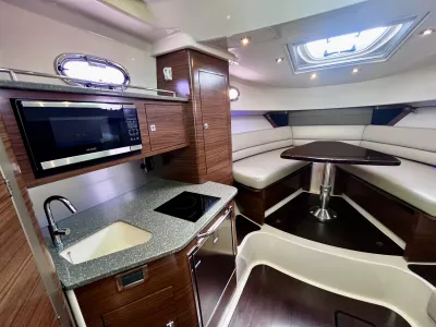 Pre-Owned 2018 Boston whaler 345 Pilothouse for Sale | Vancouver, BC | M&P Yacht Centre | 6a7bf7007b423383bf0c4788