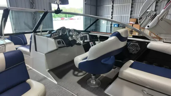 2015 Mastercraft X30-29