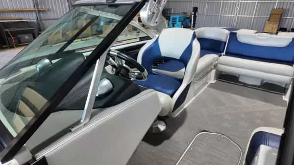 2015 Mastercraft X30-28
