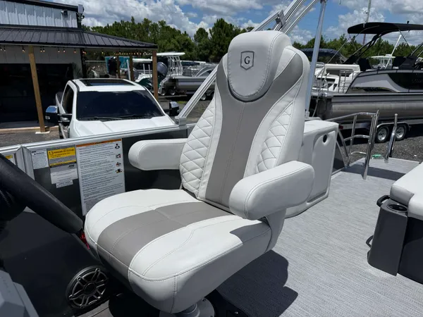 2027 Monaco 235SFL