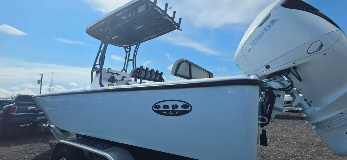 2027 Cape horn 23 CAPE BAY