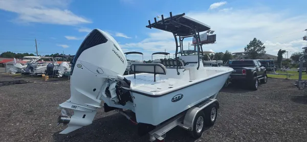 2027 Cape horn 23 CAPE BAY
