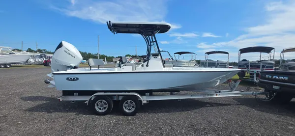 2027 Cape horn 23 CAPE BAY