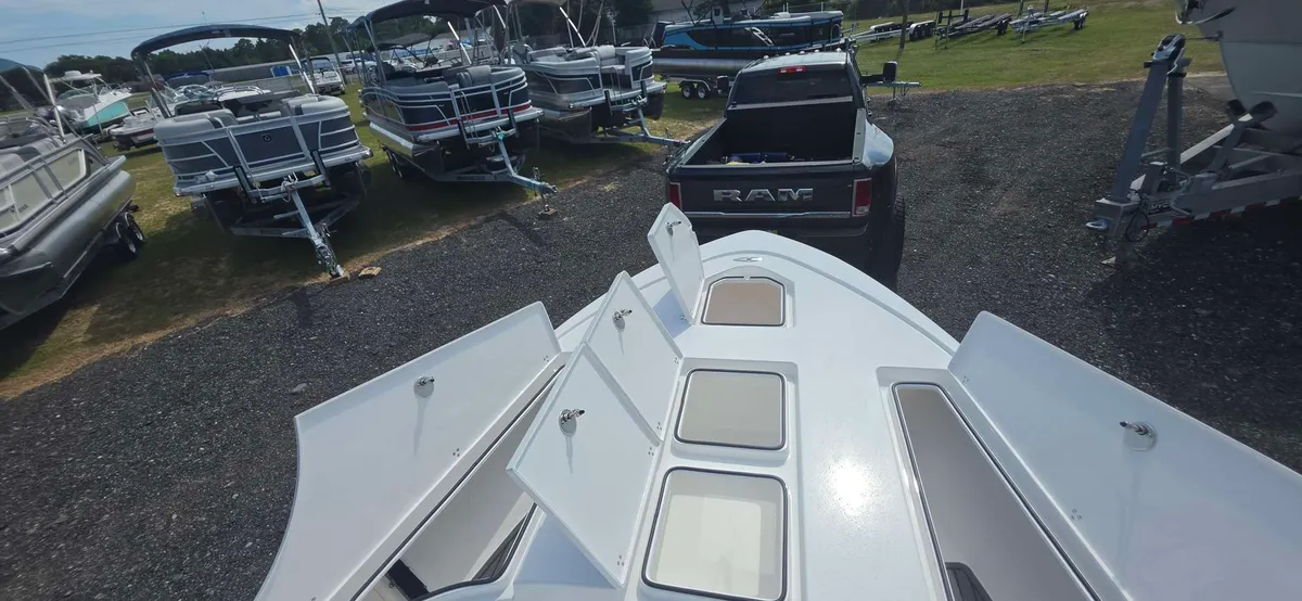 2027 Cape horn 23 CAPE BAY