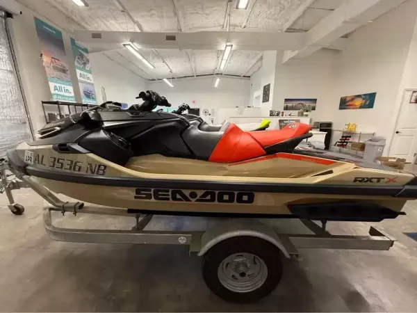 2025 Seadoo RXT-X 325