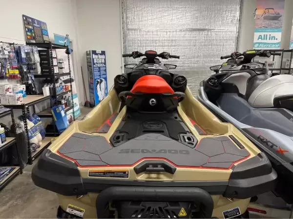 2025 Seadoo RXT-X 325