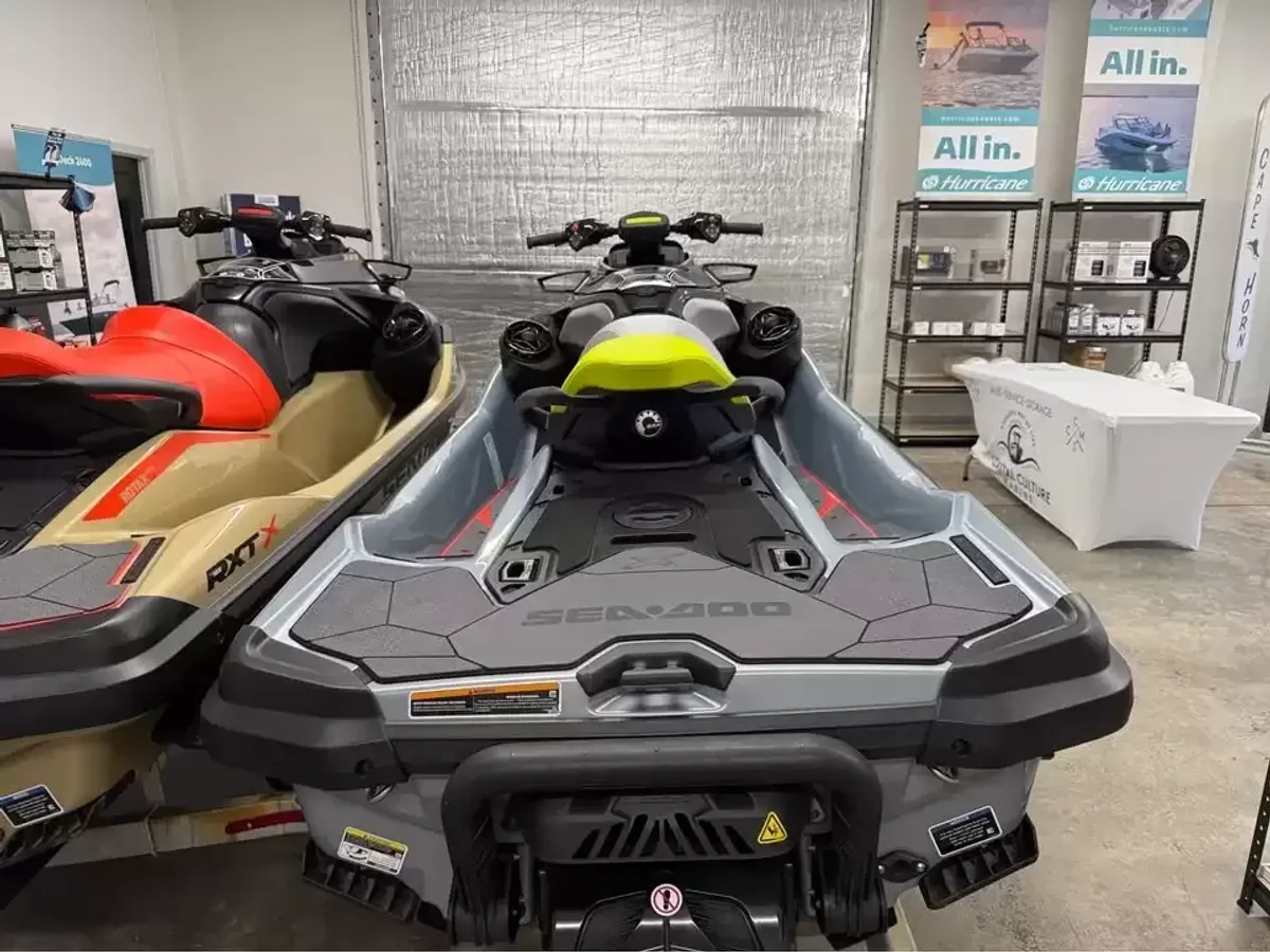 2025 Seadoo RXT-X 325