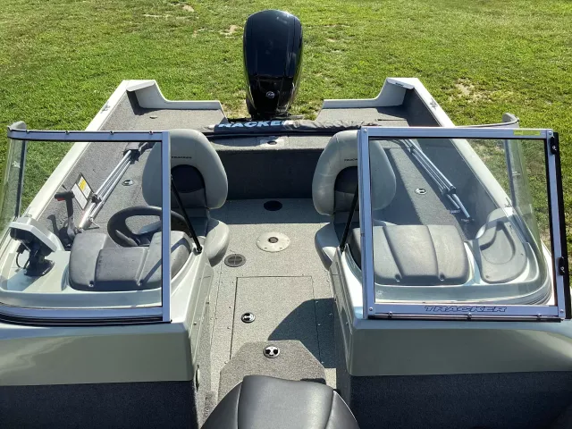 2018 Tracker PRO GUIDE V165-5