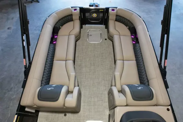 2027 Barletta Lusso 25UC-33
