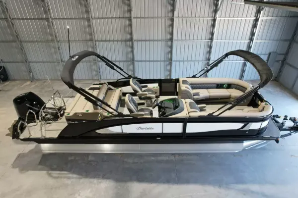 2027 Barletta Lusso 25UC-3