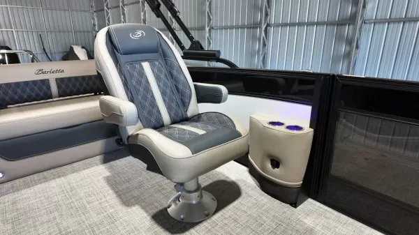 2027 Barletta Lusso 25UC-53