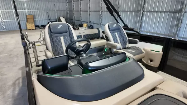 2027 Barletta Lusso 25UC-39