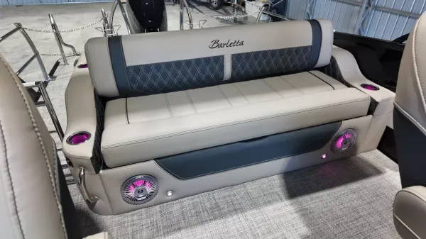 2027 Barletta Lusso 25UC-57