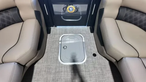 2027 Barletta Lusso 25UC-30