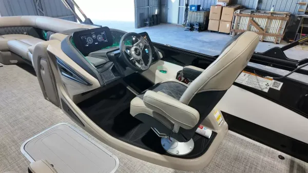 2027 Barletta Lusso 25UC-40