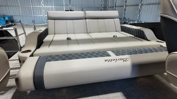 2027 Barletta Lusso 25UC-60