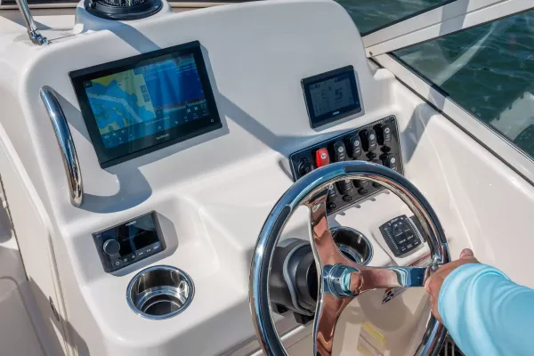 2027 Grady White FREEDOM 215 detail image 8