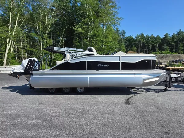 2027 Barletta boats Aria 20UC