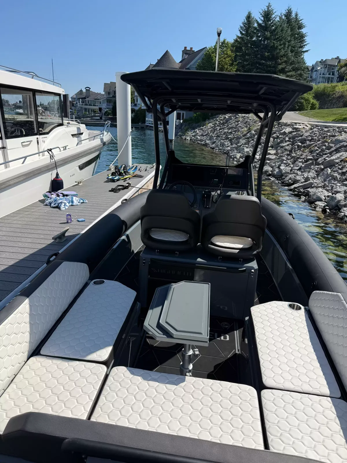 dummy-boat-img