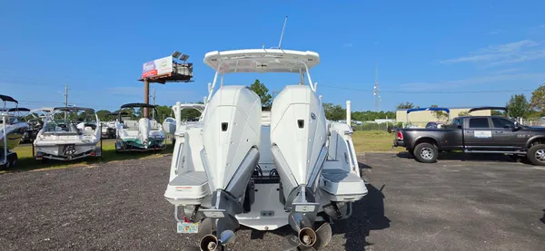 2021 Blackfin 272 DC