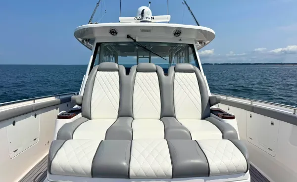 2023 Everglades 455 CC detail image 41