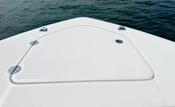 2023 Everglades 455 CC detail image 46