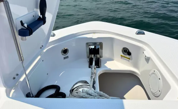 2023 Everglades 455 CC detail image 47