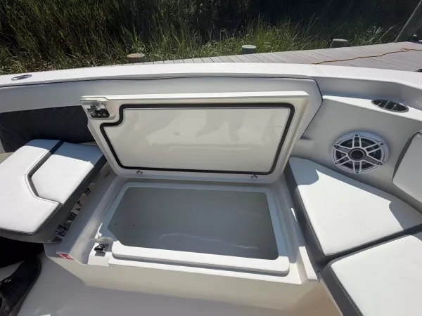 2026 Cobia 245 CC detail image 16