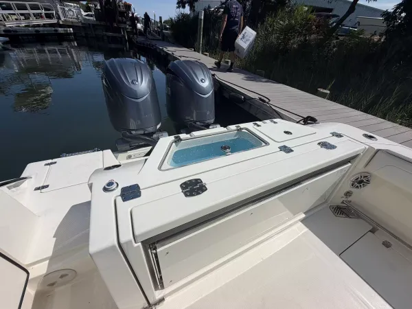 2026 Cobia 245 CC detail image 6