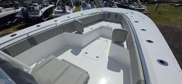 2024 Cape horn 34XS