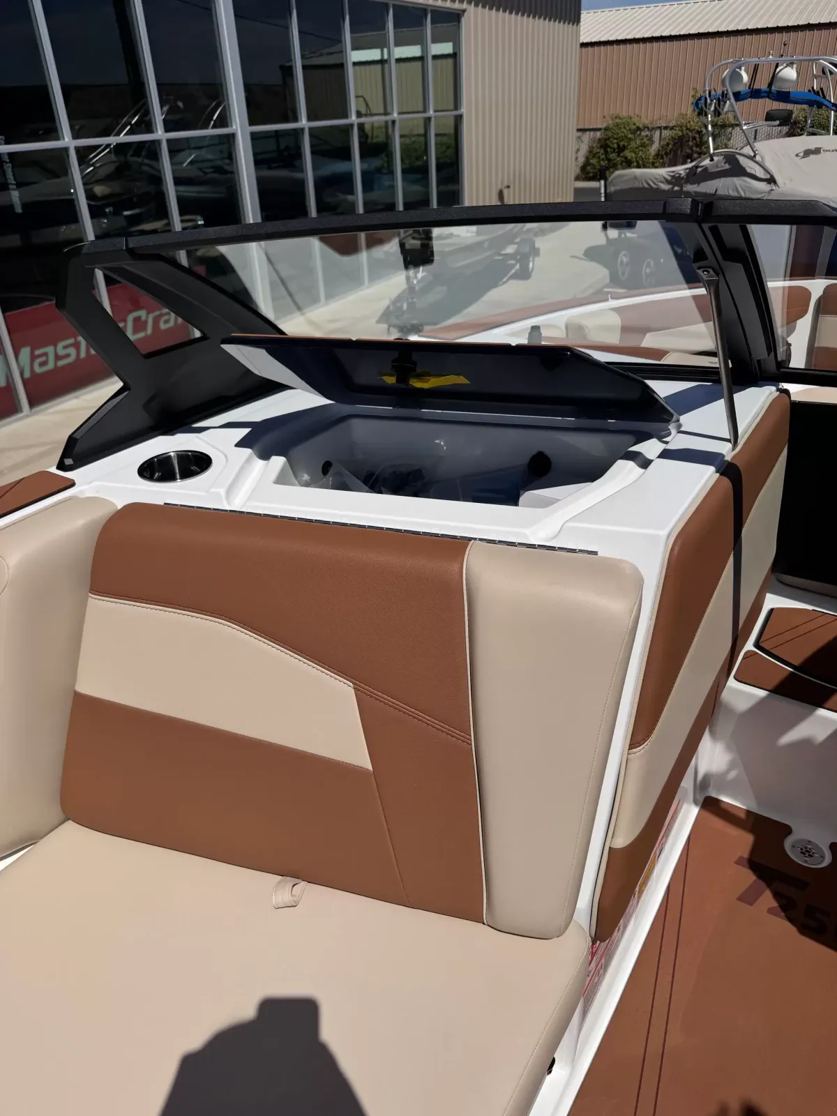 2027 Axis T250-11
