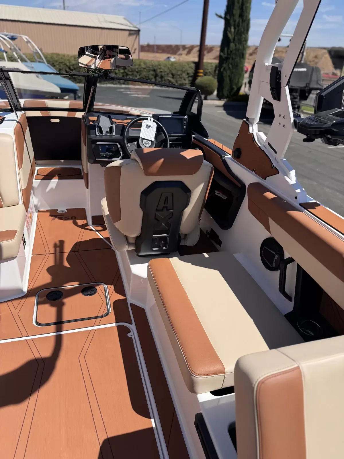 2027 Axis T250-9