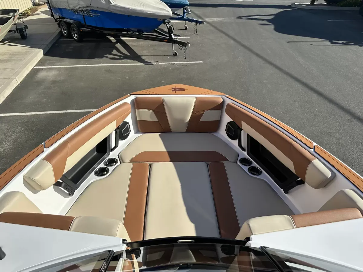 2027 Axis T250-32