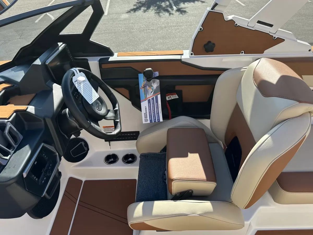 2027 Axis T250-26