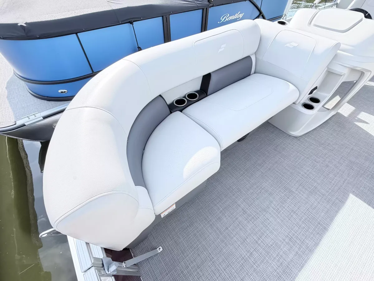 dummy-boat-img