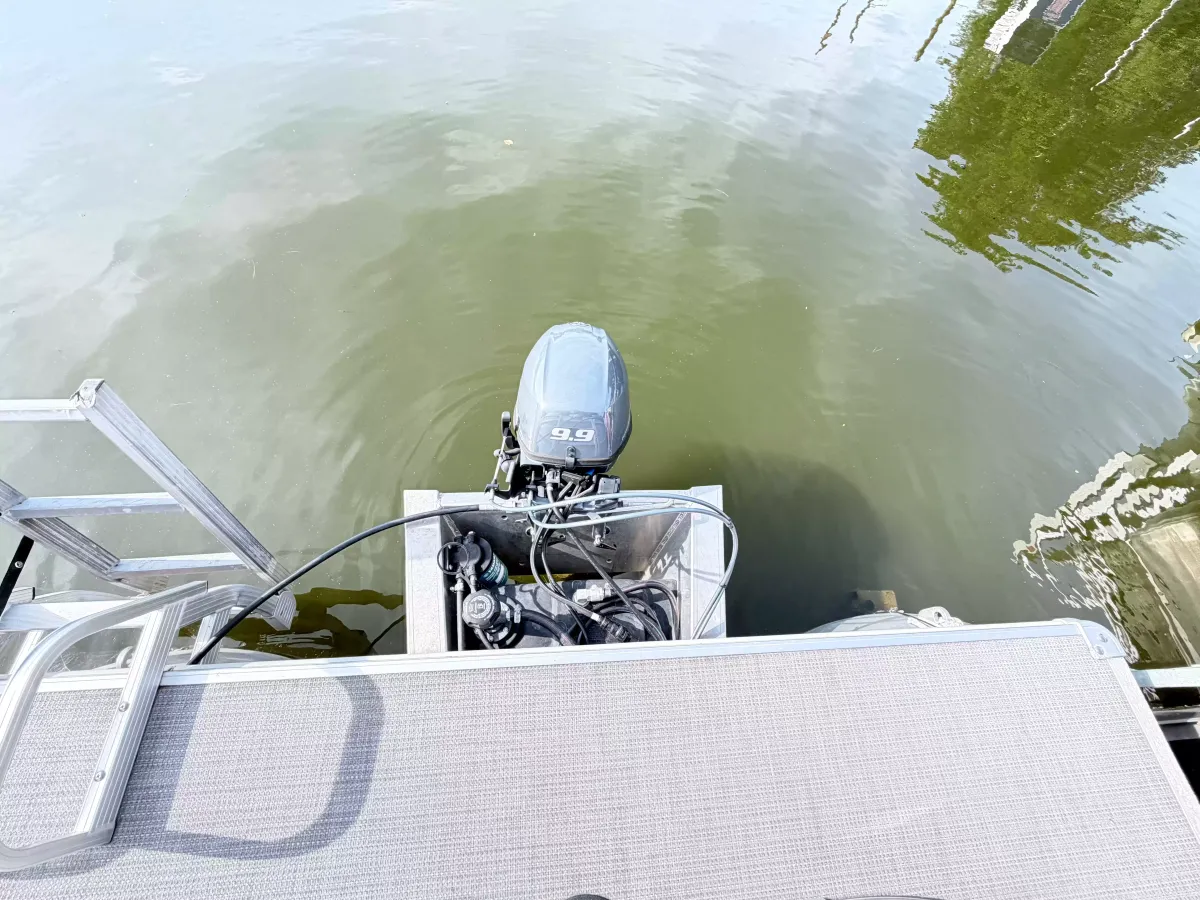 dummy-boat-img