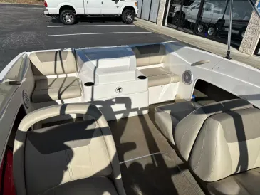 2016 Bayliner 175-7